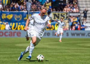 Legt Außenseiter Saarbrücken im Relegationshinspiel gegen Braunschweig vor?